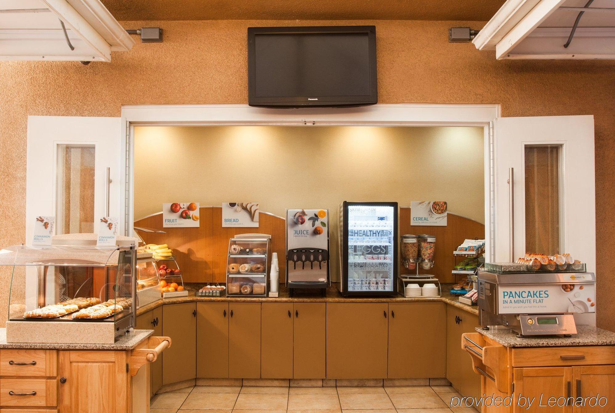 Holiday Inn Express West Los Angeles By Ihg Экстерьер фото