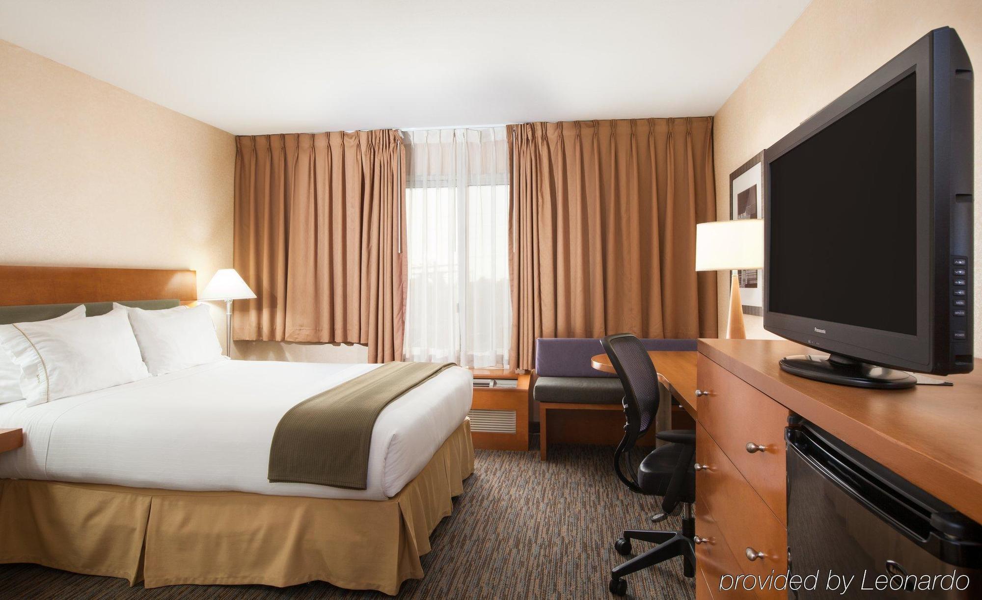 Holiday Inn Express West Los Angeles By Ihg Экстерьер фото