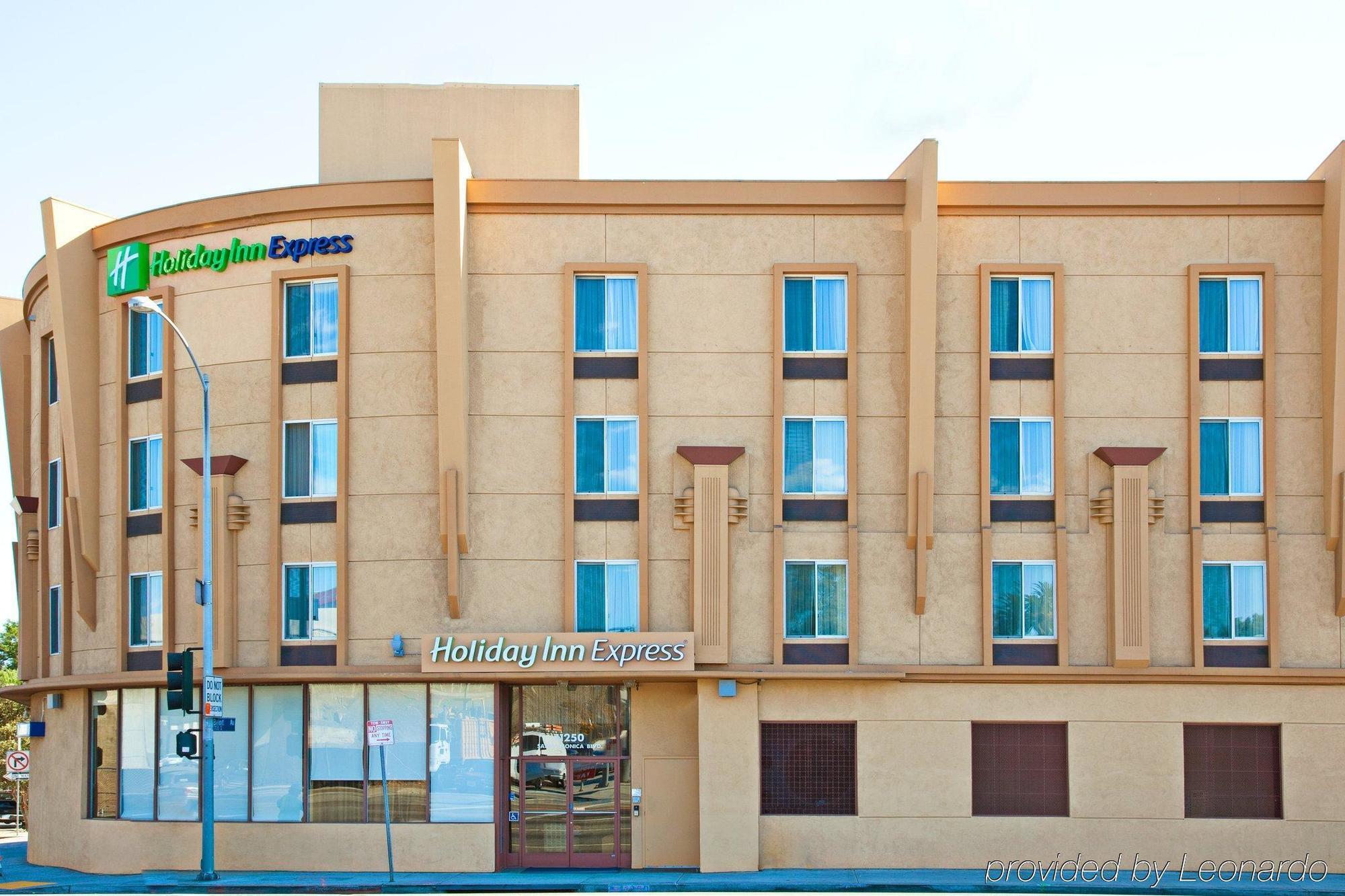 Holiday Inn Express West Los Angeles By Ihg Экстерьер фото