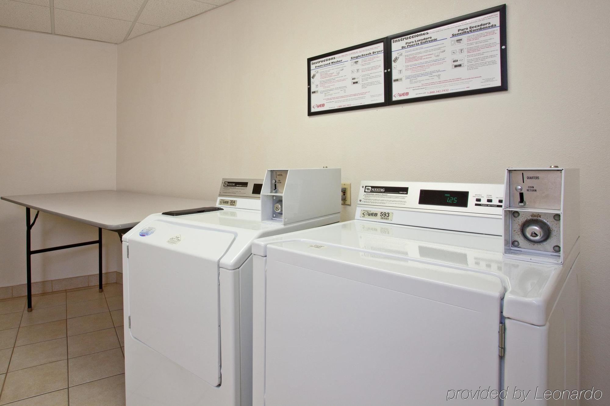 Holiday Inn Express West Los Angeles By Ihg Экстерьер фото