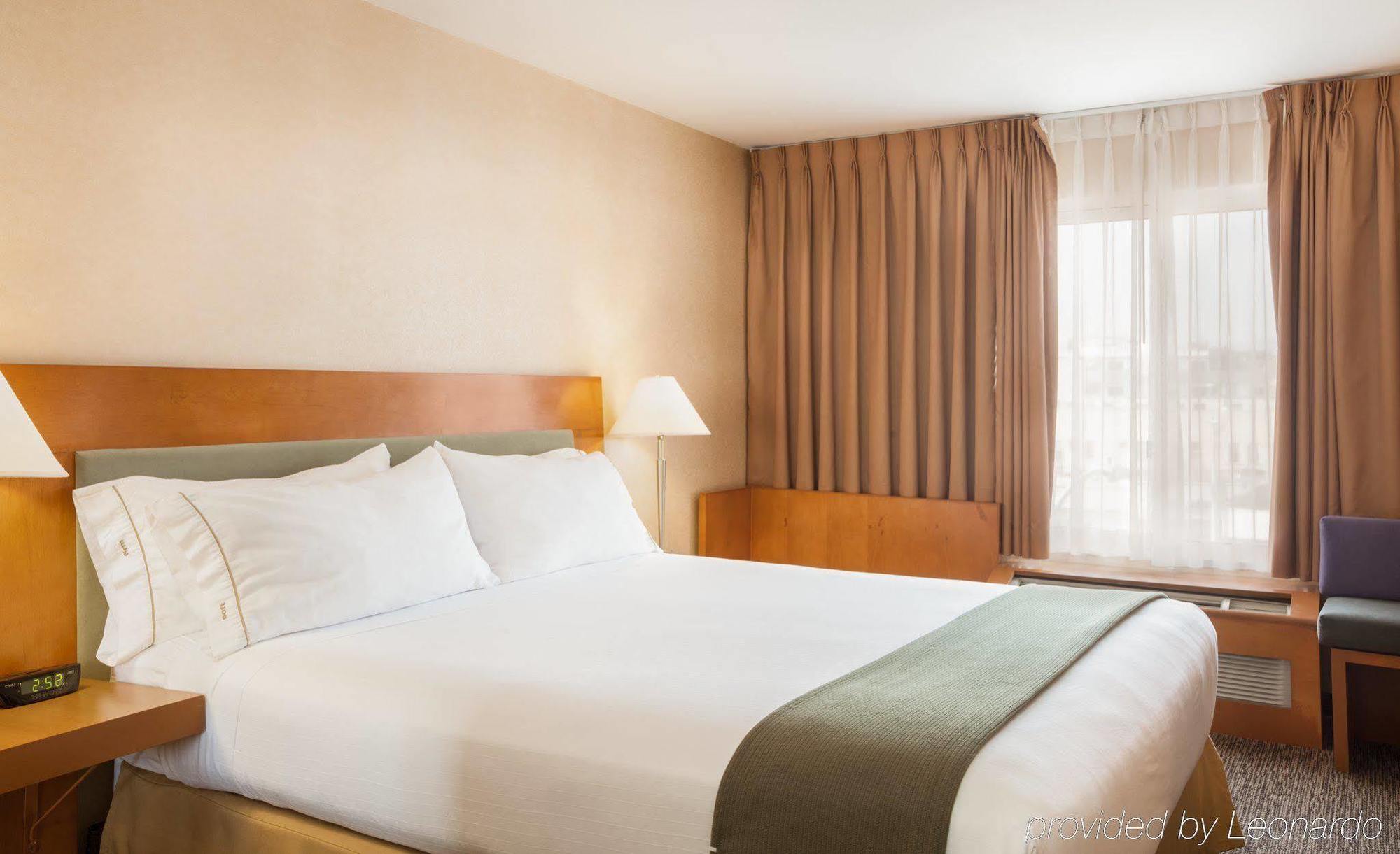 Holiday Inn Express West Los Angeles By Ihg Экстерьер фото