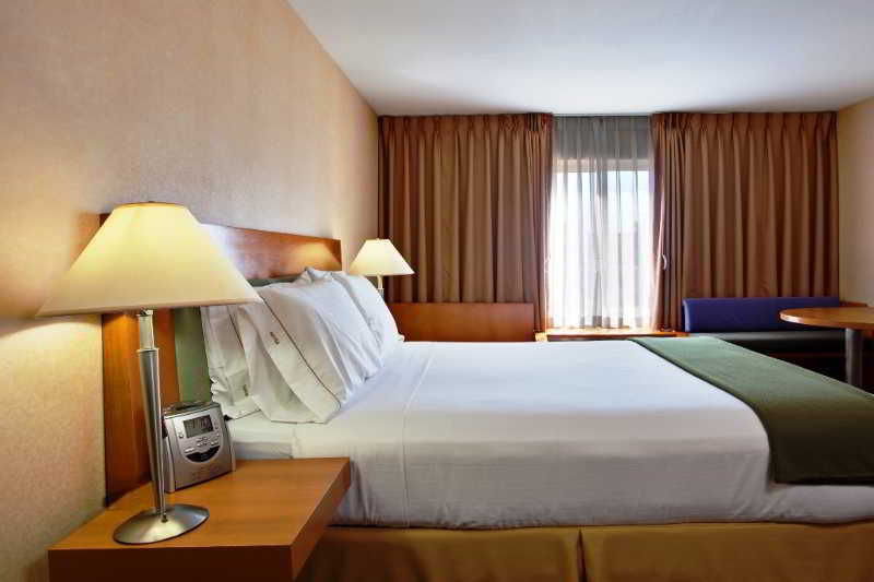 Holiday Inn Express West Los Angeles By Ihg Экстерьер фото