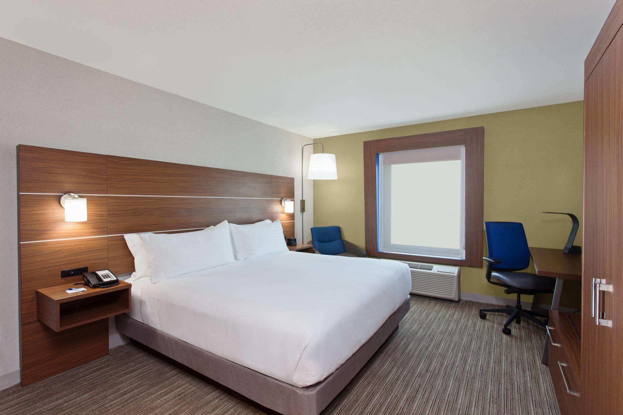 Holiday Inn Express West Los Angeles By Ihg Экстерьер фото