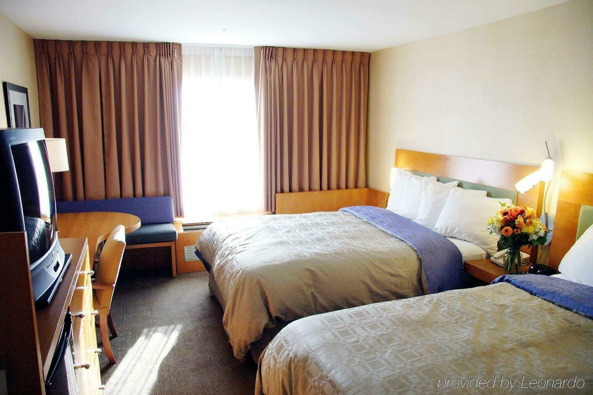 Holiday Inn Express West Los Angeles By Ihg Экстерьер фото