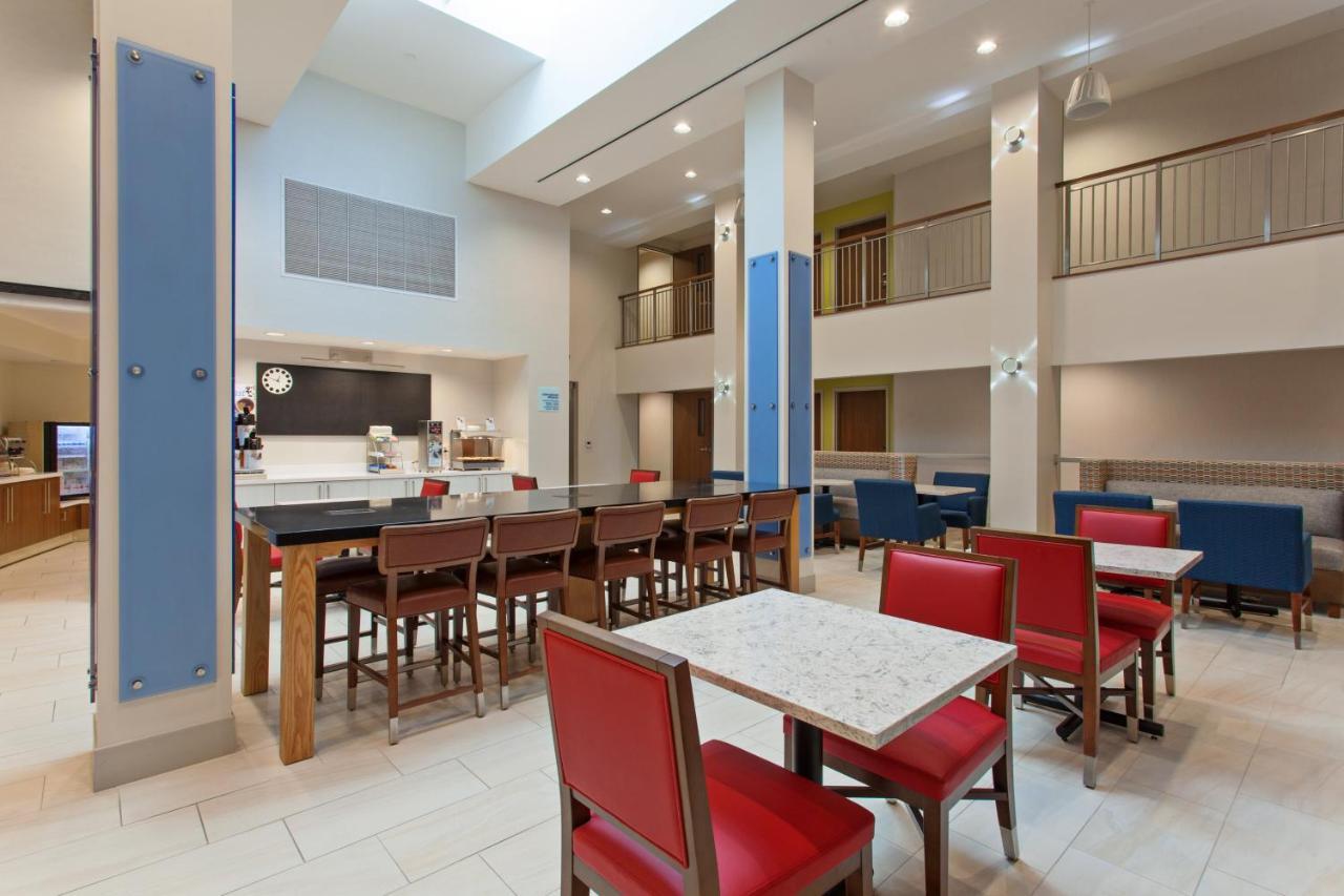 Holiday Inn Express West Los Angeles By Ihg Экстерьер фото