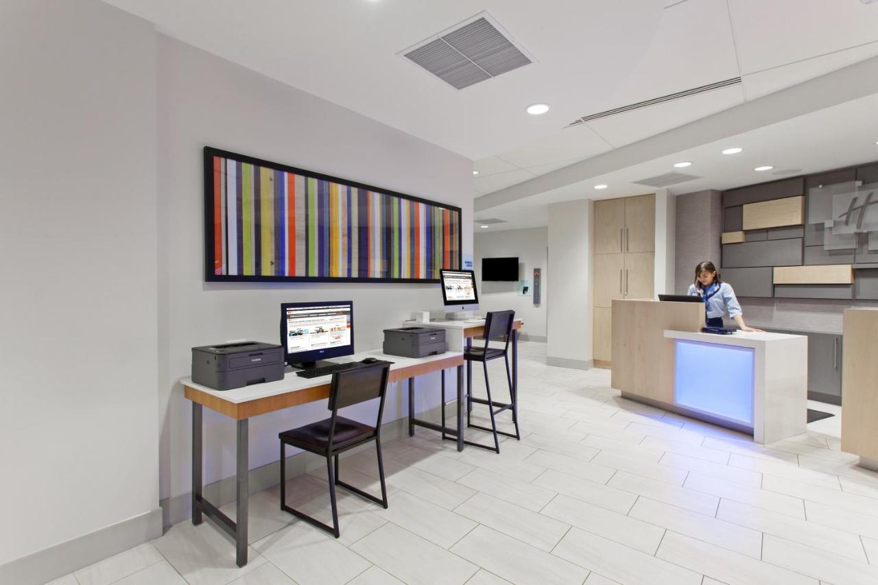 Holiday Inn Express West Los Angeles By Ihg Экстерьер фото